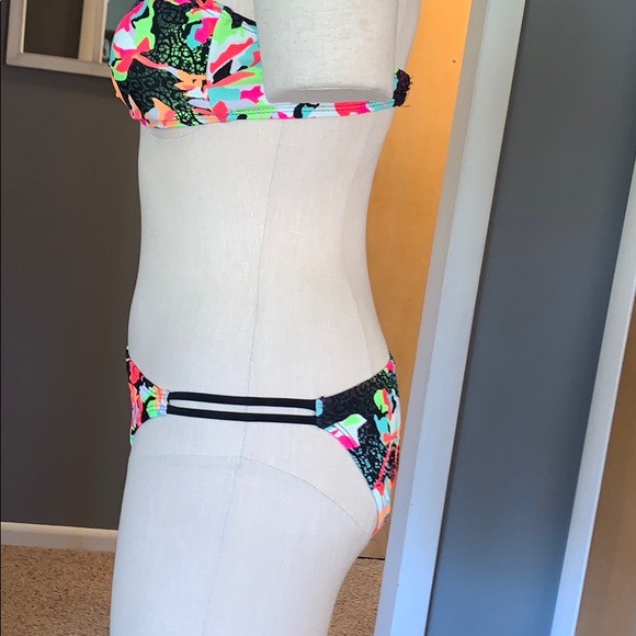 - Neon two-piece bikini size small new tags - Picture 3 of 8